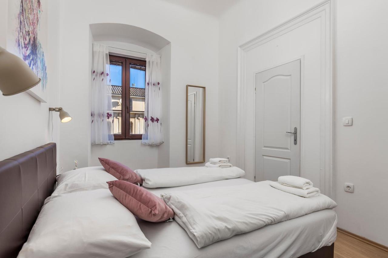 Apartment Doris Fiume Esterno foto